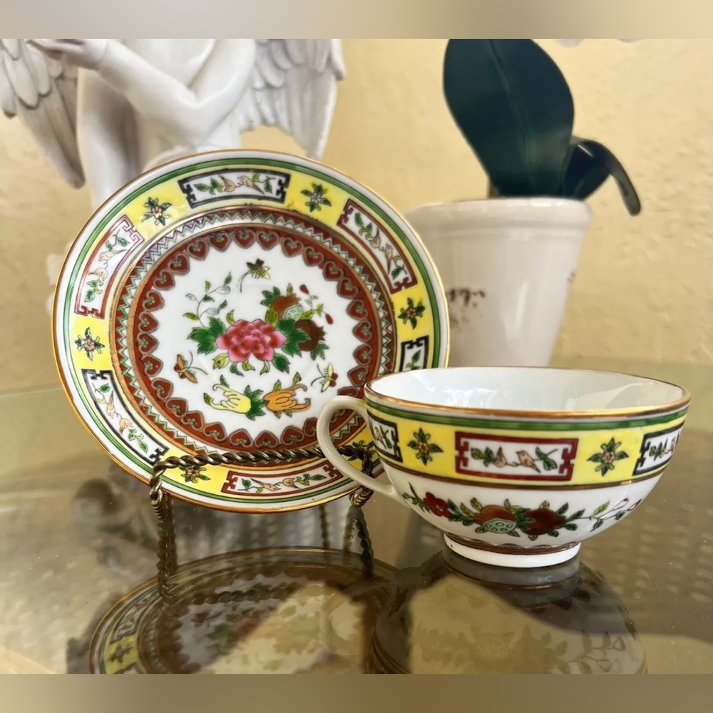 Vintage Jingdezhen Lotus Flower Porcelain Dragon Tea Cups & Saucer